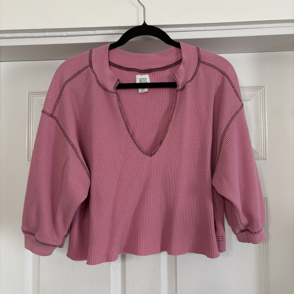 Urban Outfitters BDG Shirt Small Pink Split Neck Oversized Cropped Waffle Knit